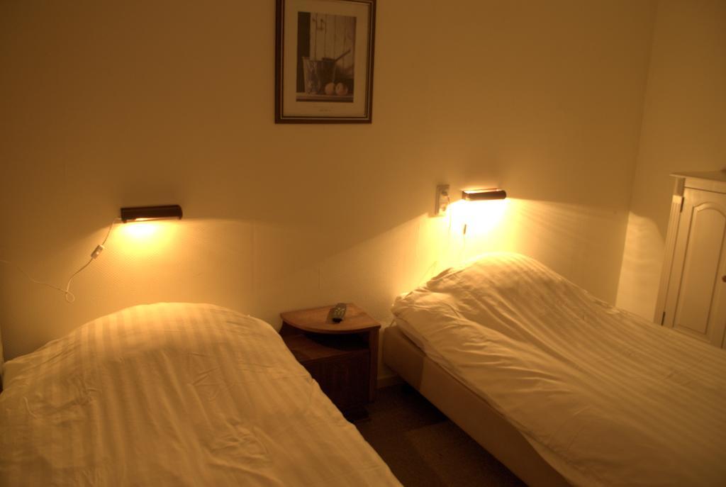 Hotel "De Steenen Man" Zurich Camera foto
