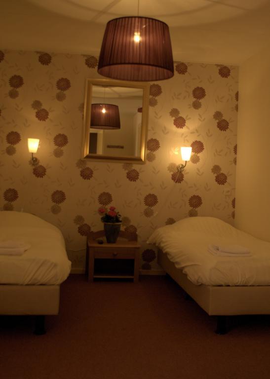 Hotel "De Steenen Man" Zurich Esterno foto